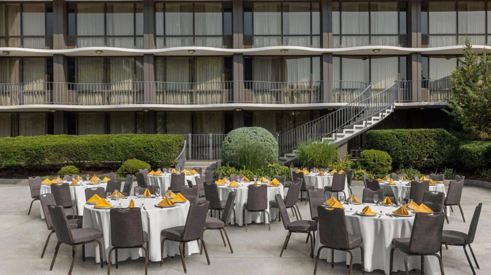 Marriott Saddle Brook Hotel Екстериор снимка